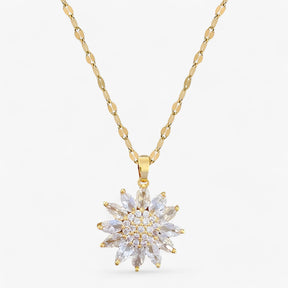 Necklace : Ketting Goud - Luxe Bloemhanger - Trendy en Tijdloos in van Pantino