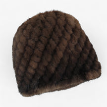 Hat : Muts Bruin Zwart - Luxe Mink Bont - Winterse Warmte & Elegantie in bruin Goede elasticiteit van Pantino