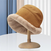 Beanie : Warme Muts Dames Beige - Winter Casual Stijl - Acryl in Bruin van Pantino