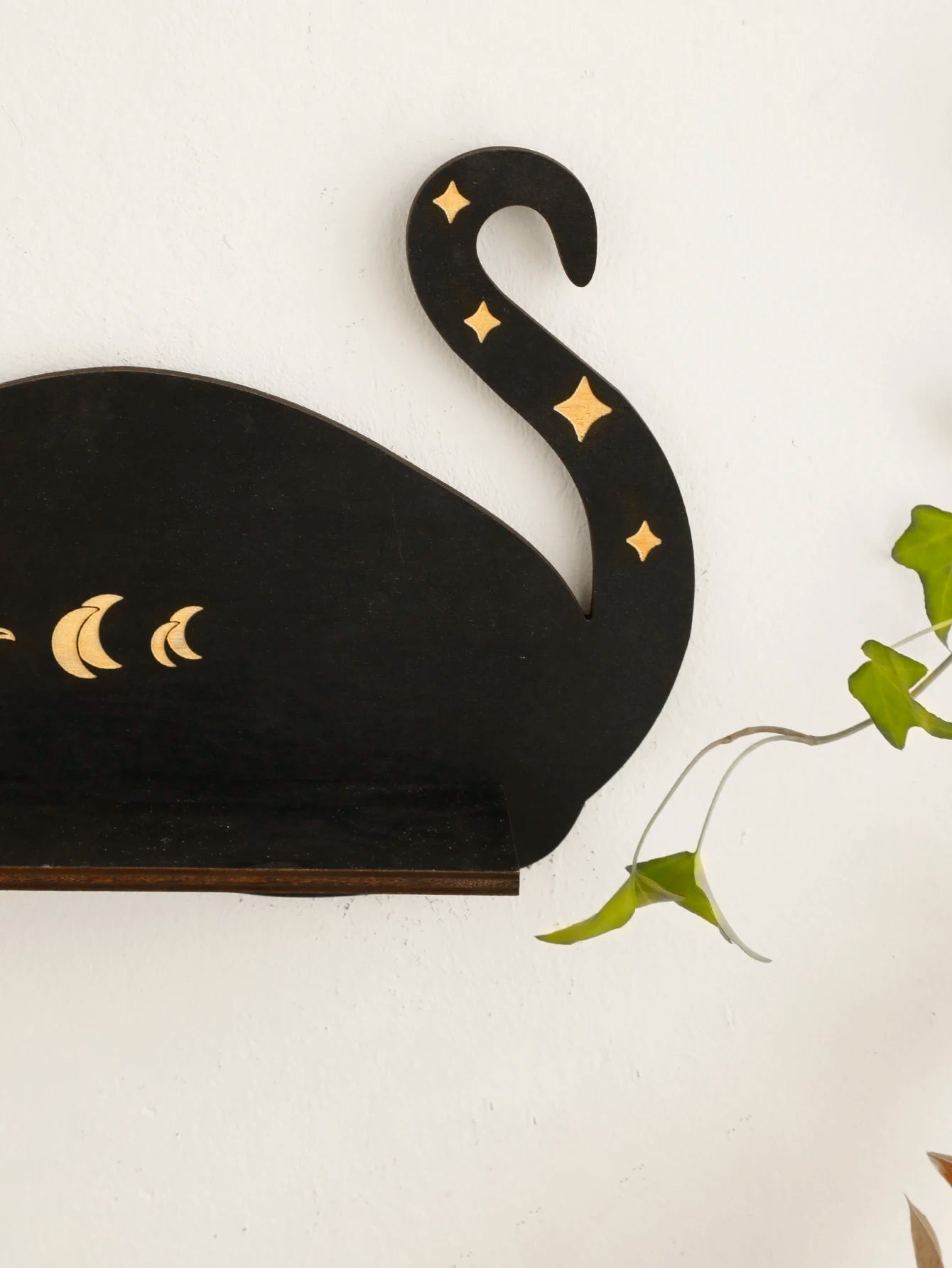 home & garden : Zwarte Kat Maanfase Wandplank in van Pantino