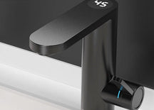 home & garden : Elektrische Boiler Warmwaterkraan - Mat Wit in Mat zwart van Pantino