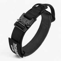 pets : Tactisch Hondenhalsband met Handvat voor Training - Bruin Set in Zwarte Set van Pantino