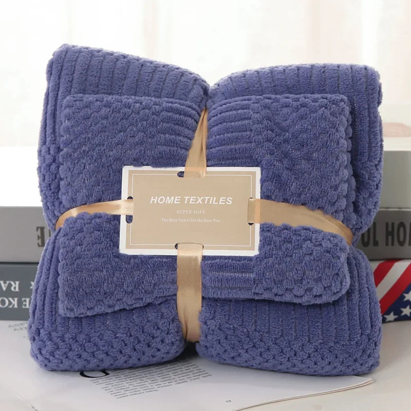 home & garden : Coral Fleece Badhanddoekenset - De Definitie van Zachtheid. - Lichtblauw in Donkerblauw van Pantino