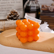 home & garden : Bubble Glow Kaars Wit - Prachtig Trendy Interieur Decoratie - Soja Wax in Oranje van Pantino