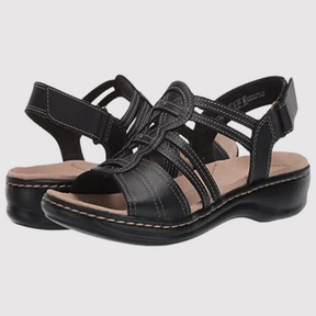 Sandals : Dames Sandalen - Bohemian Geweven Design voor een Trendy en Eclectische Stijl - Zwart in Zwart van Pantino