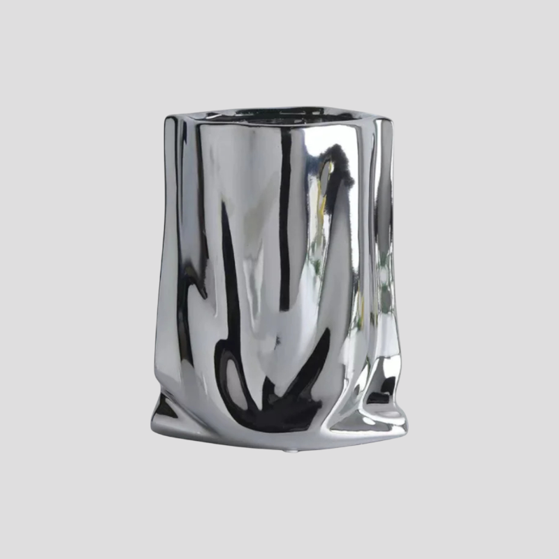 Vases : Zilverkleurige keramische decoratieve vaas Woonaccessoire in Argent-S van Pantinoshop