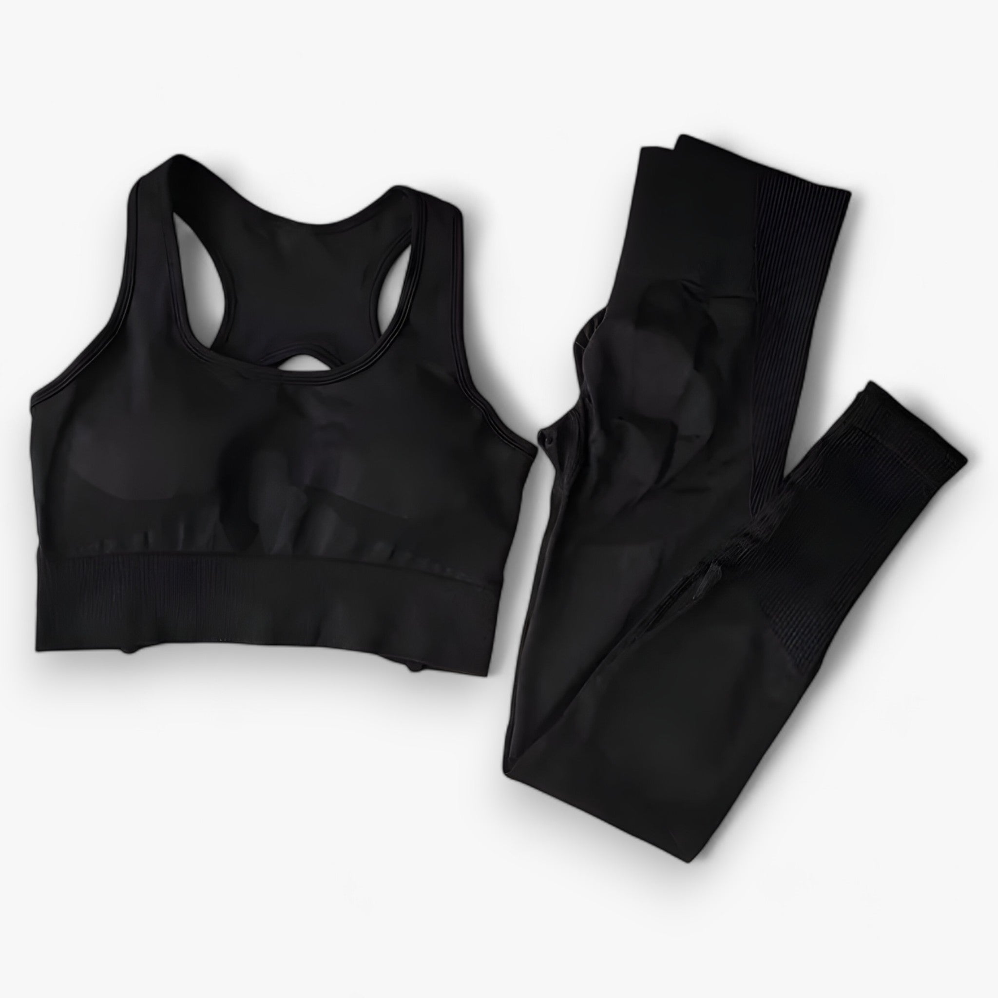 Two-Piece Sportswear Set : Set Sportkleding - Vertrouwen & Comfort Tijdens het Sporten - Zwart in Zwart van Pantino