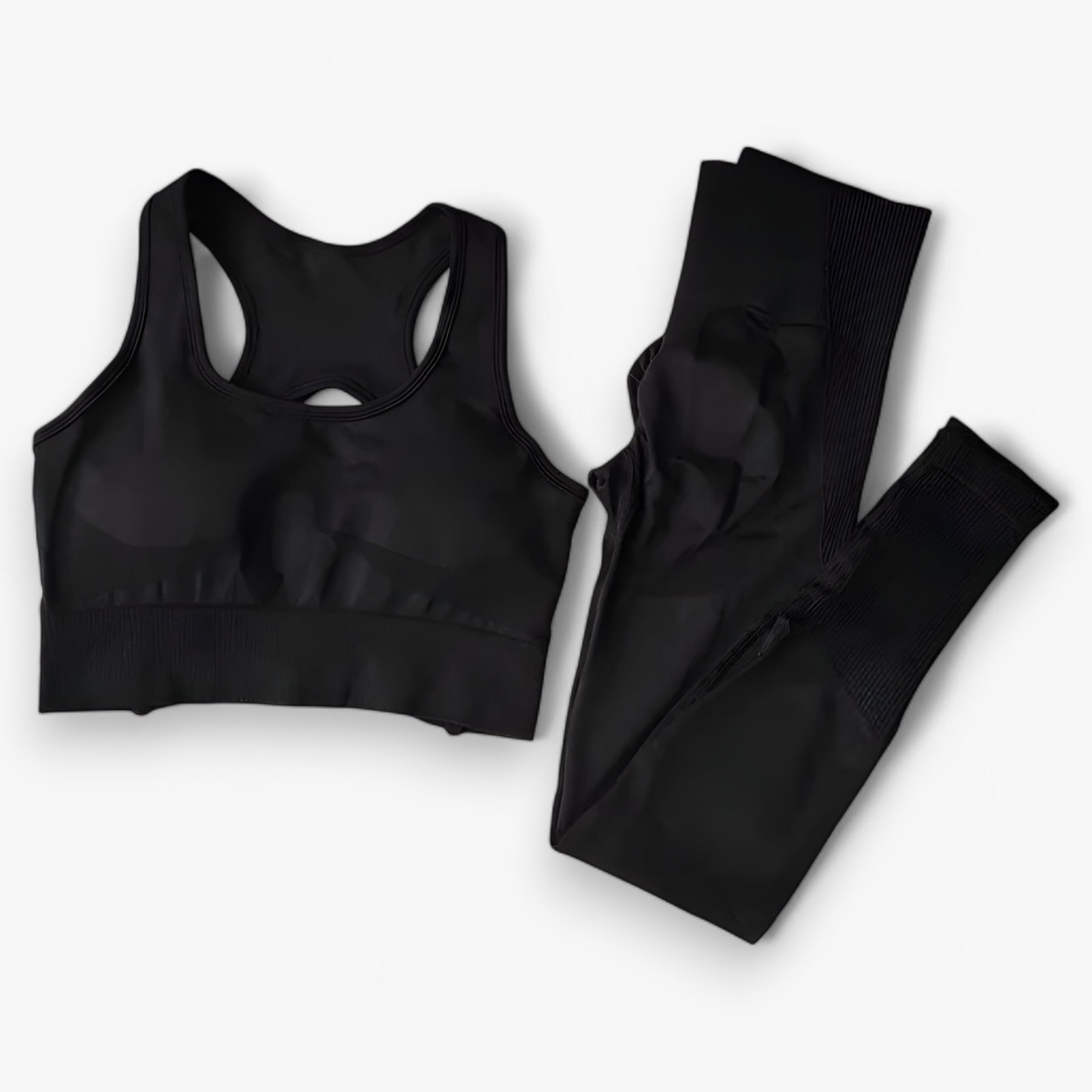 Two-Piece Sportswear Set : Set Sportkleding - Vertrouwen & Comfort Tijdens het Sporten - Zwart in Zwart van Pantino
