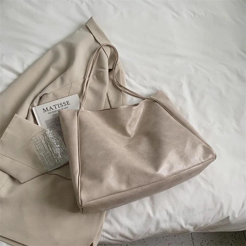 bags : Tote Bag - Samsara Soft PU Leather in White van Pantino