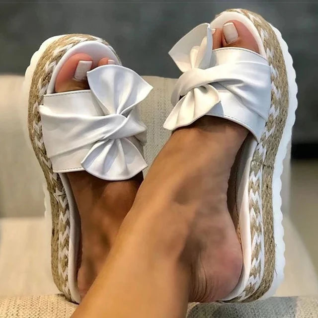 Sandals : Dames Sandalen Roze Pastel - Comfortabele Zomer Slippers in Wit van Pantino