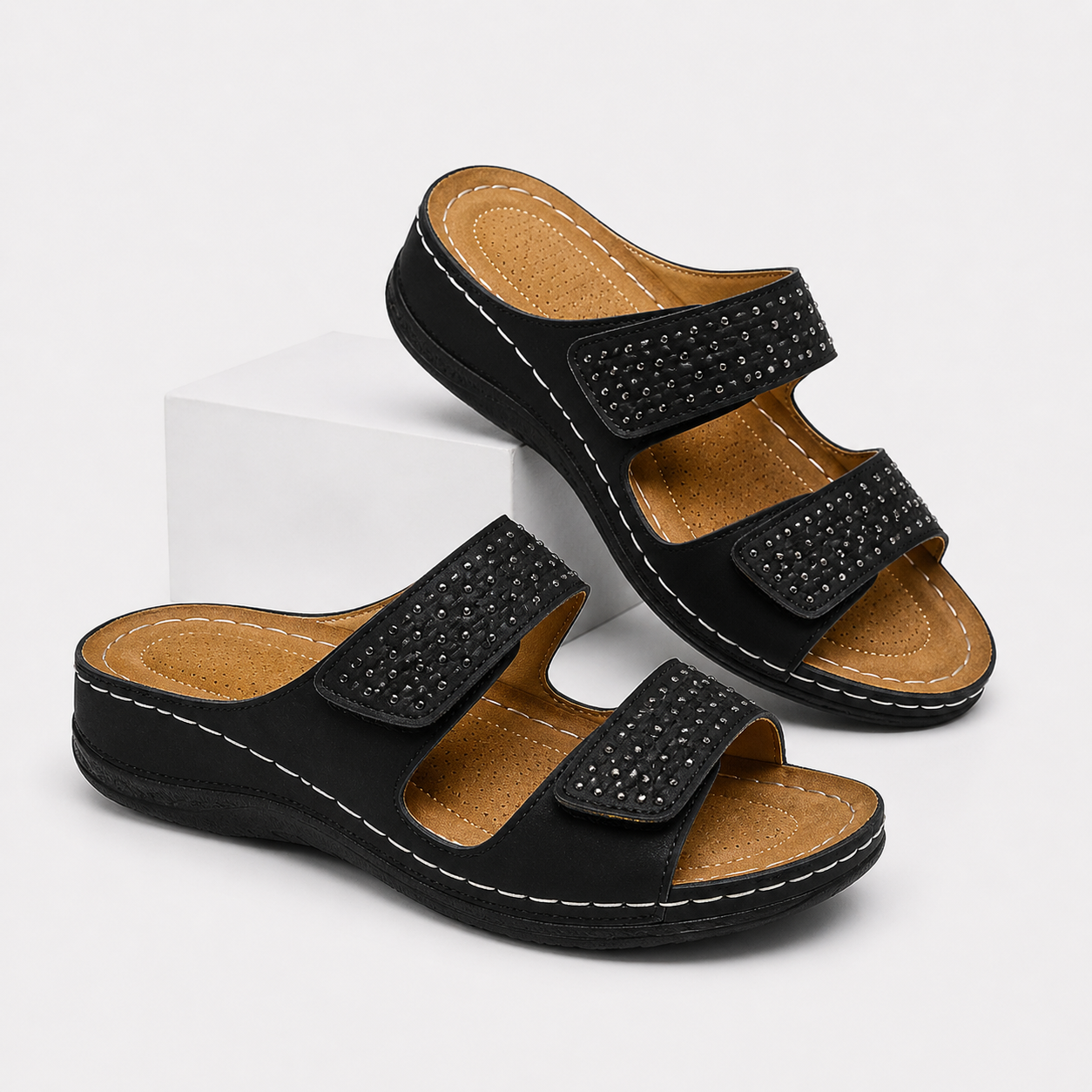 Illona | Sandali con zeppa – Comfort e stile combinati - €25 : Sandalen met sleehak – Comfort en stijl gecombineerd Leer Dames in van Pantino