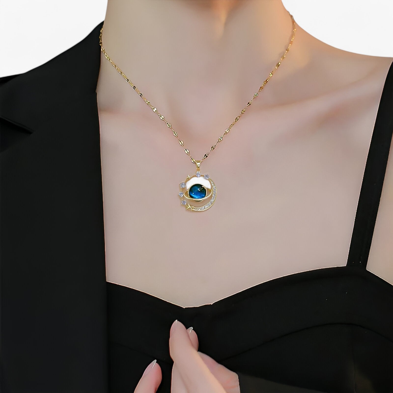 Necklace : Ketting Goud - Elegante Sterrenhemel - Tijdloze Veelzijdigheid in van Pantino