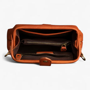 bags : Elegante Schoudertas Dames - Compacter Design en Lichtgewicht - Rood in van Pantino