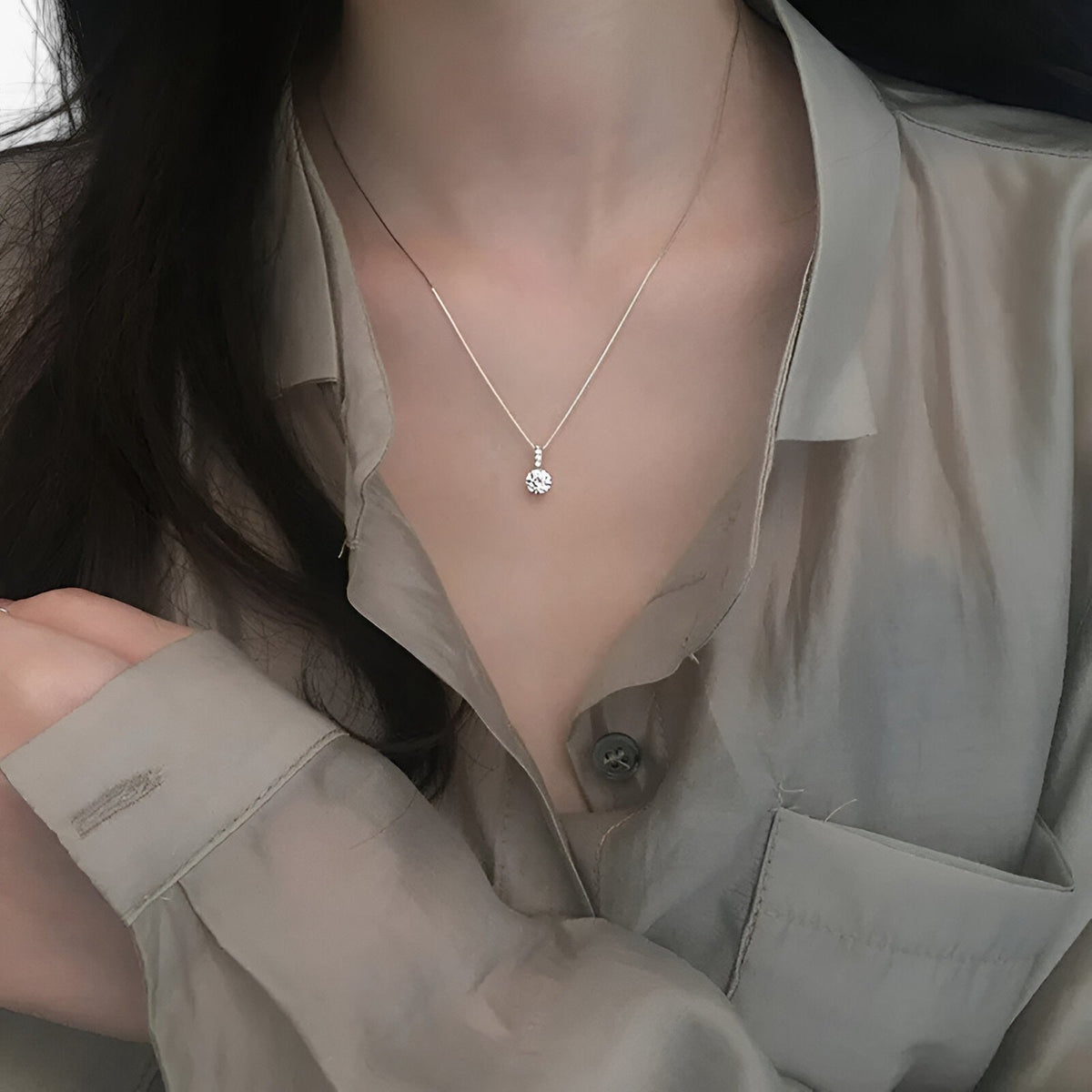Necklace : Zilvergeplateerde Halsketting met Zircon - Elegante Minimalistische Charme in van Pantino