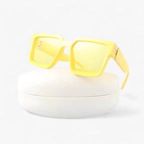 Sunglasses : Vintage Vierkante Zonnebril voor Heren - Wit Zilver in Geel geen doosje van Pantino
