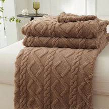 home & garden : FleeceBlanket - Warme Deken van Reistextiel Fleece - Grijs in Koffiebruin van Pantino