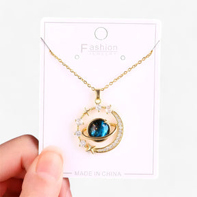 Necklace : Ketting Goud - Elegante Sterrenhemel - Tijdloze Veelzijdigheid in van Pantino