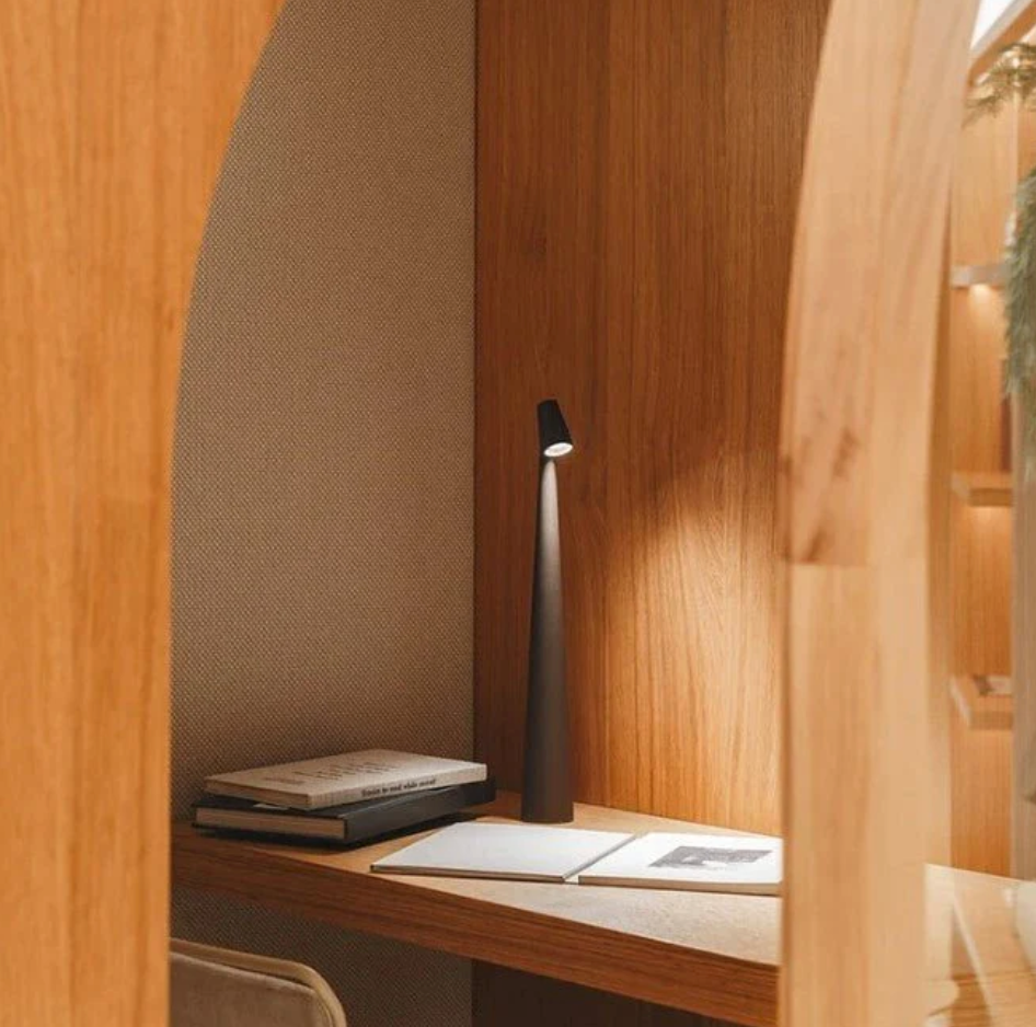 home & garden : Bordlampe Med Touchkontrol - Wit in van Pantino