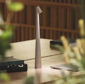 home & garden : Bordlampe Med Touchkontrol - Wit in van Pantino