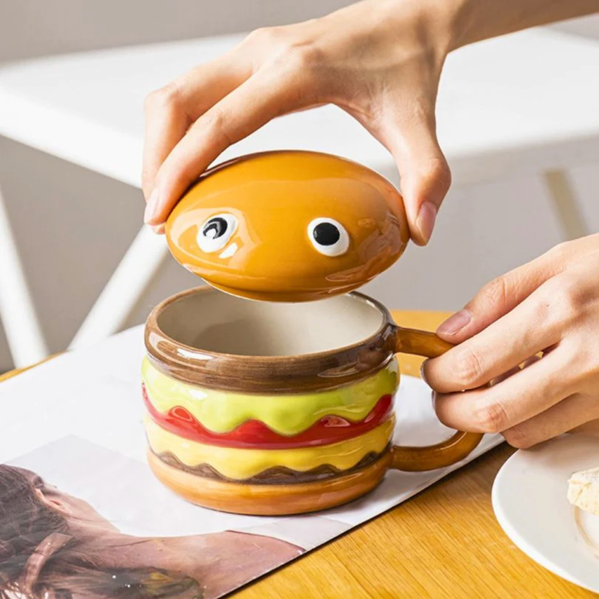 home & garden : The Hamburger Mug - Voor een Levendig Interieur in van Pantino