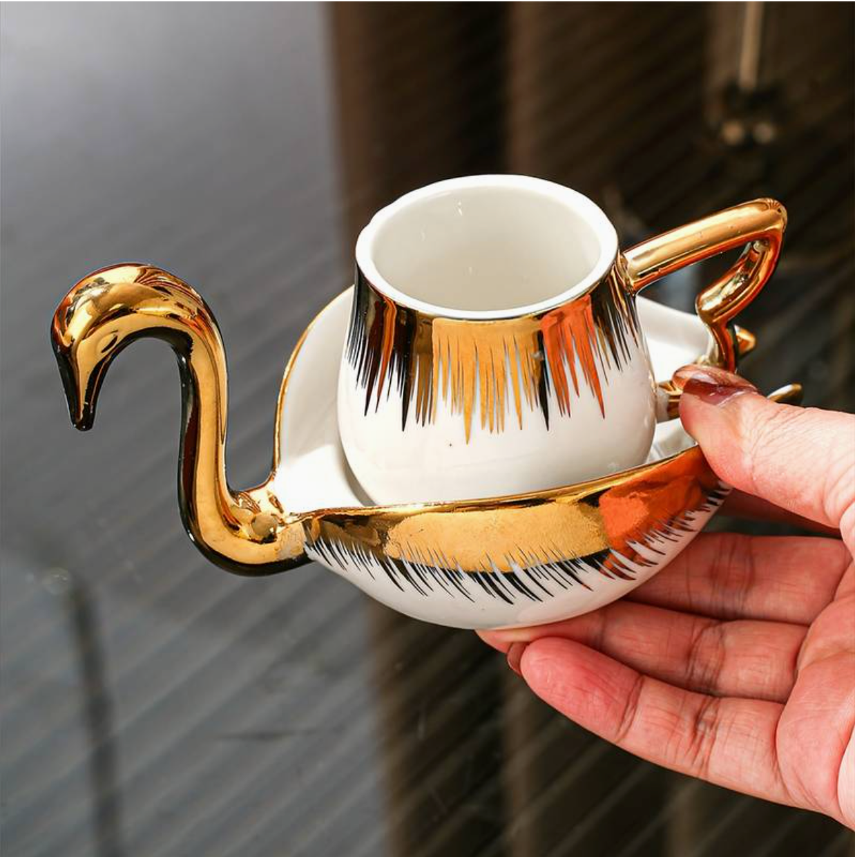 home & garden : Swan Luxia - Stijl die Imponeert - Wit in Wit van Pantino