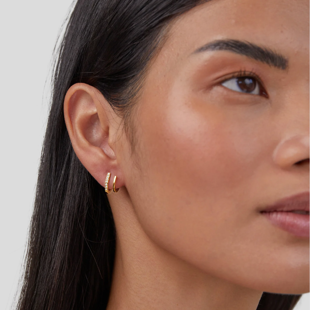 Earrings : Oorbellen Goud - 18K Crystal Claw Mini in van Pantino