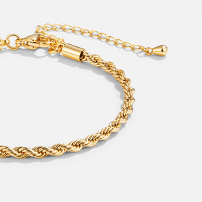 Bracelet : Armband Goud - Twisted 18K Roestvrij Staal 5 Cm in 18K Goud van Pantino