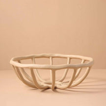 home & garden : Artistieke Resin Fruitschaal met Elegant Ontwerp - Wit in Turtledove van Pantino