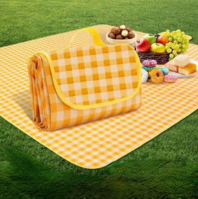 outdoor equipment : Picnic Perfection: Jouw Ideale Kleed voor Elk Buitenavontuur - Geel in van Pantino