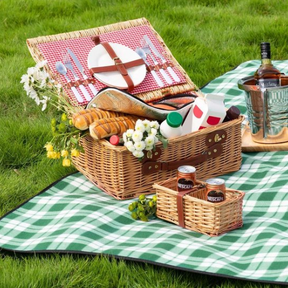 outdoor equipment : Picnic Perfection: Jouw Ideale Kleed voor Elk Buitenavontuur - Geel in van Pantino