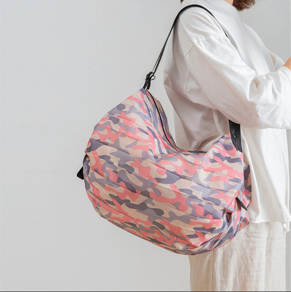 bags : Portable Shopping Bag - Zwart Luipaard in van Pantino