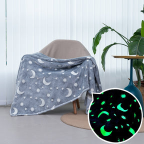 home & garden : Stralend Zelflichtend Tapijt - Grijs in Grijs van Pantino