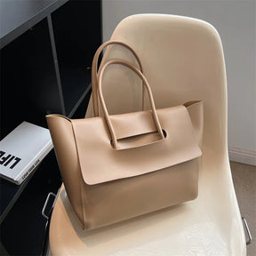 bags : Tote Bag Khaki - The Modern Muse Leer in Khaki van Pantino