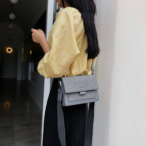 bags : Schoudertas Dames Beige - Meerdere Zakken Modieus Design - Nylon in van Pantino