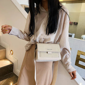 bags : Schoudertas Dames Beige - Meerdere Zakken Modieus Design - Nylon in Beige van Pantino