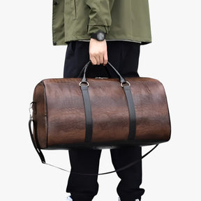 bags : Stevige en Ruime Leren Reistas - Zwart in van Pantino
