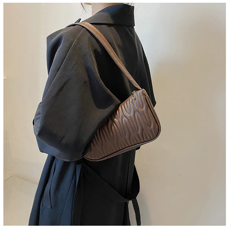 bags : Cady Handbag coffee - Tas in van Pantino
