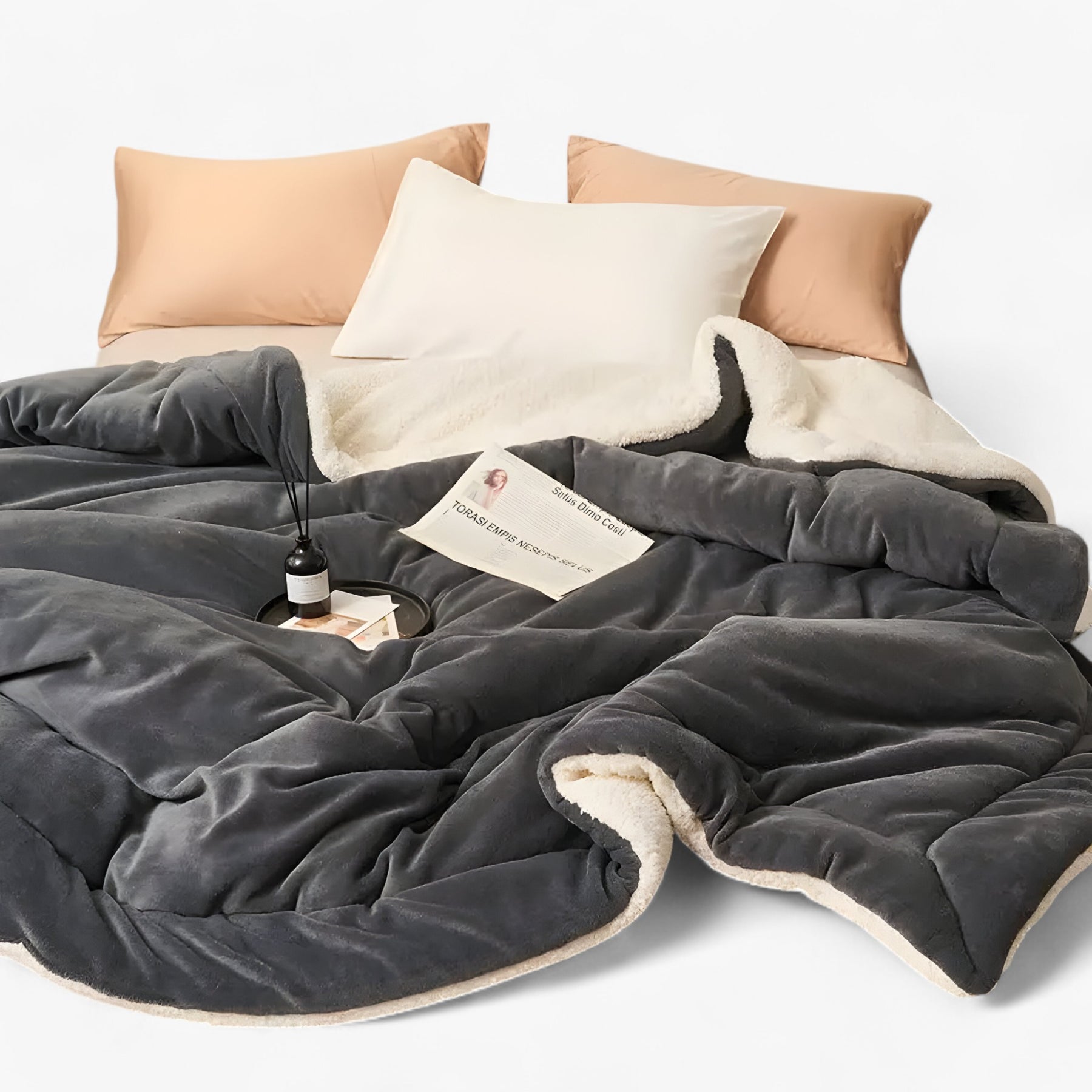 home & garden : Dubbele Laag Schapenvacht Deken - Warme Luxe voor Bed & Bank - Donkergrijs in Donkergrijs van Pantino