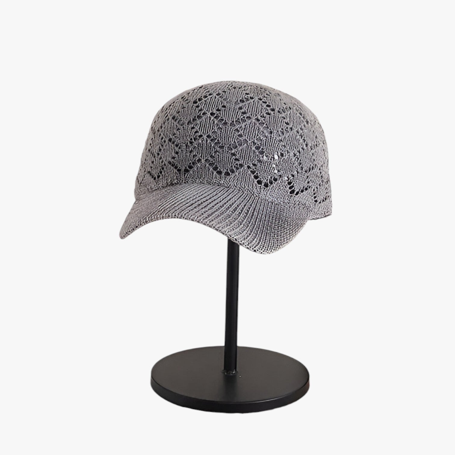 Sun Hat : Zomerhoed die Ademt voor Dames - Licht, Elegant en Verstelbaar - Beige in grijs van Pantino