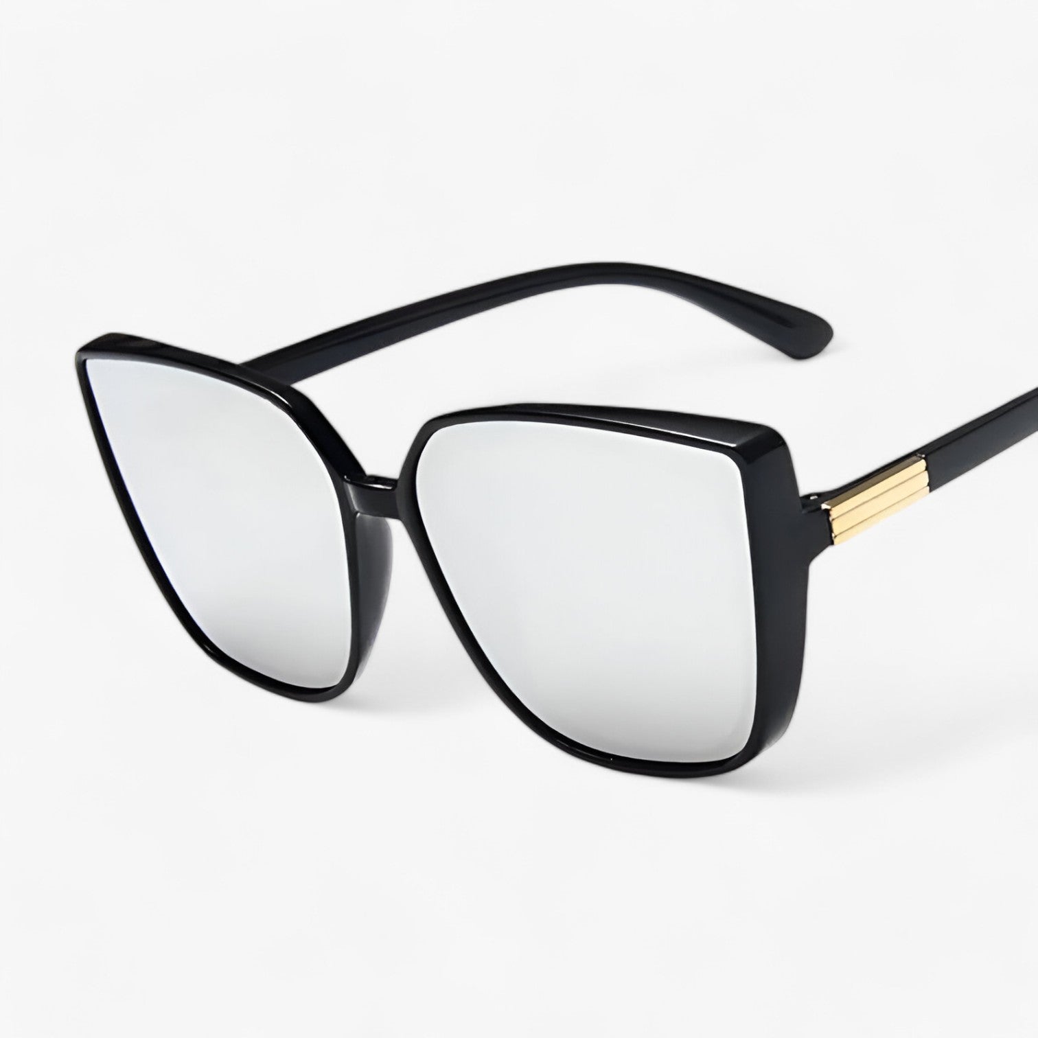 Cat Eye Sunglasses : Zonnebril Oranje Grijs - Mariana Vintage Kat-ogle - Chic en Gedurfde Stijl in Zwart Zilver zoals getoond van Pantino
