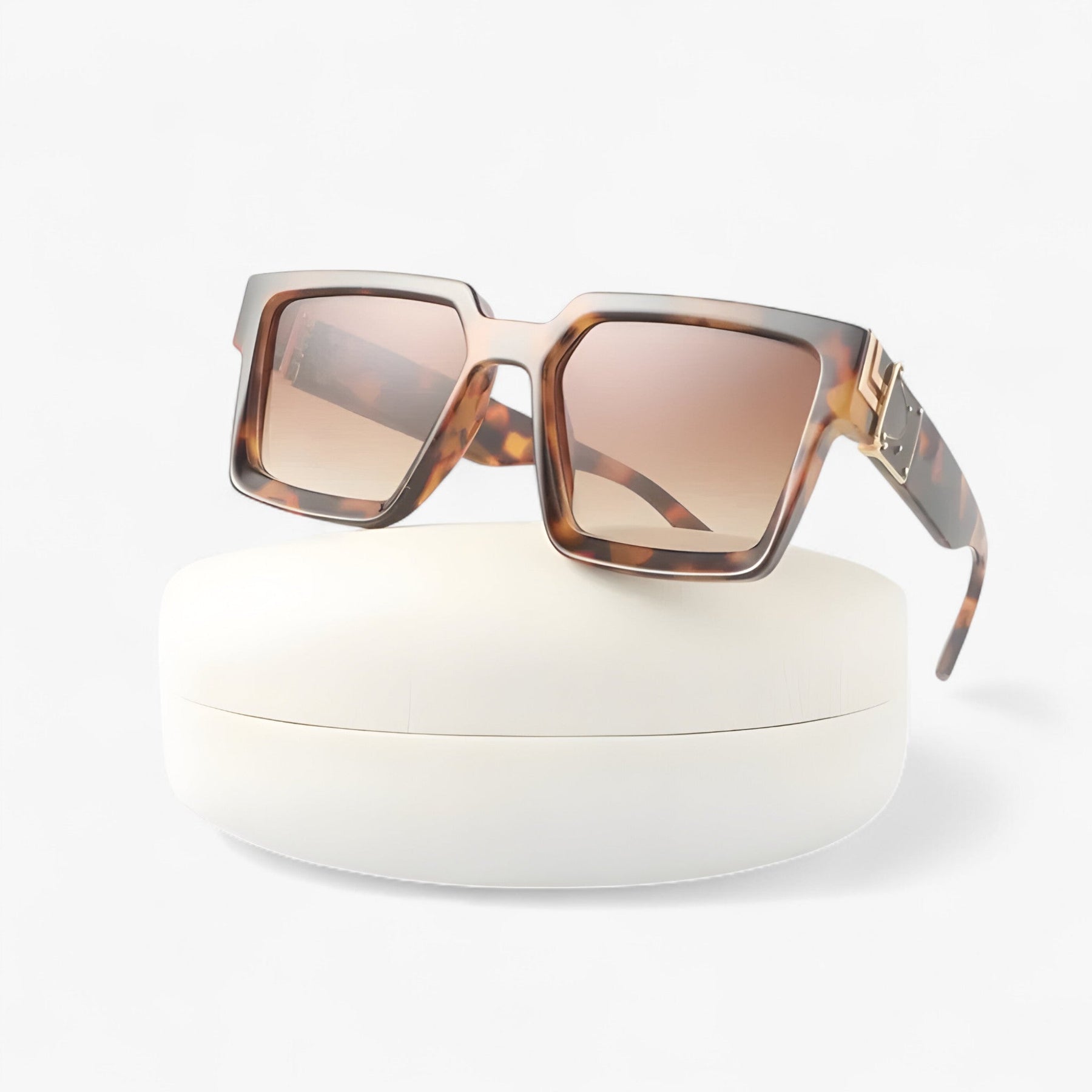 Sunglasses : Vintage Vierkante Zonnebril voor Heren - Wit Zilver in Luipaard geen doosje van Pantino