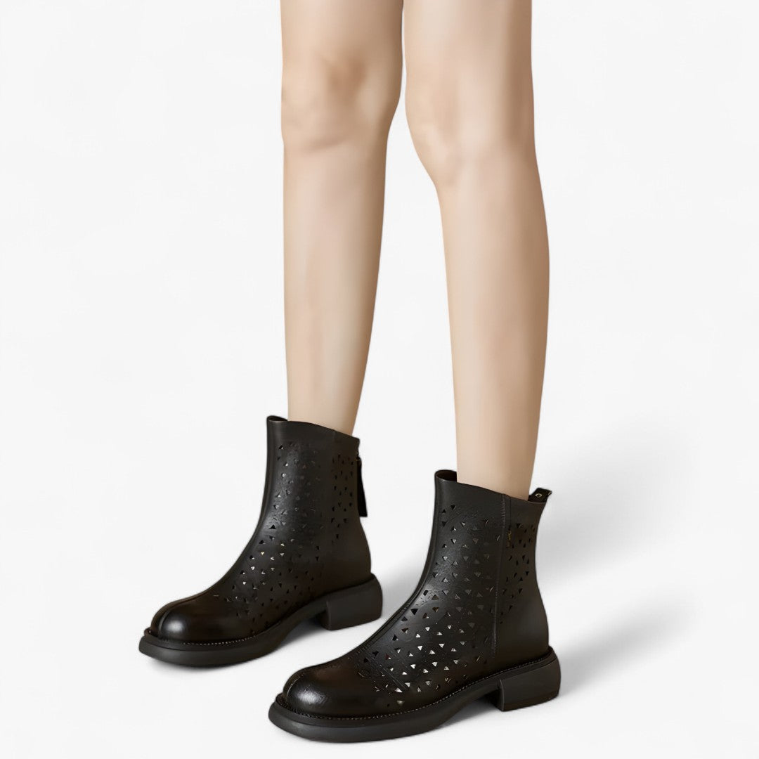 Shoes : Zomerlaarzen met geperforeerd platform en ritssluiting aan de achterkant in van Pantinoshop