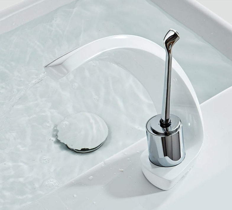home & garden : Moderne Gebogen Watervalkkraan - Badkamer Wastafel Design - RVS in van Pantino
