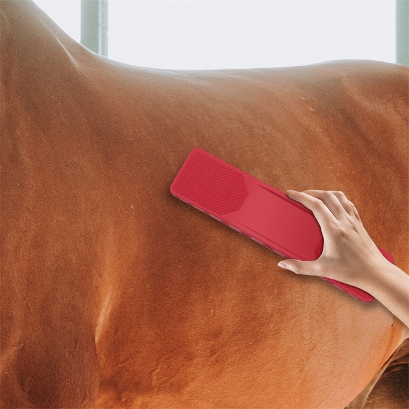 pets : HaloHorse - 6-In-1 Paardenborstel - Zwart in Rood van Pantino