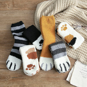 Socks : ComfyPaw - Laat Je Voeten Genieten van Ultiem Comfort - Gevlekt Zwart in van Pantino