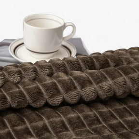 home & garden : Fluwelen Deken - Winterse Warmte en Knusse Comfort - Kastanjebruin in van Pantino