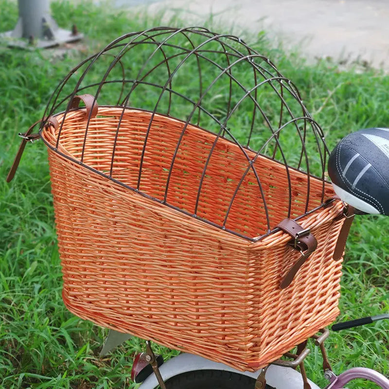 pets : Rotan Fietsmand voor Achterop Hond - Naturel in Cognac van Pantino