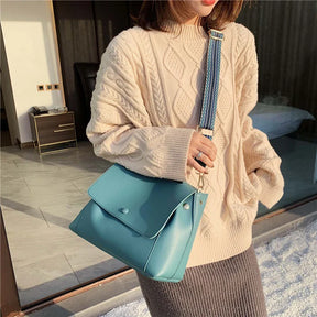 bags : Satchel Tas Dames Khaki - Urban Chic in Blue van Pantino