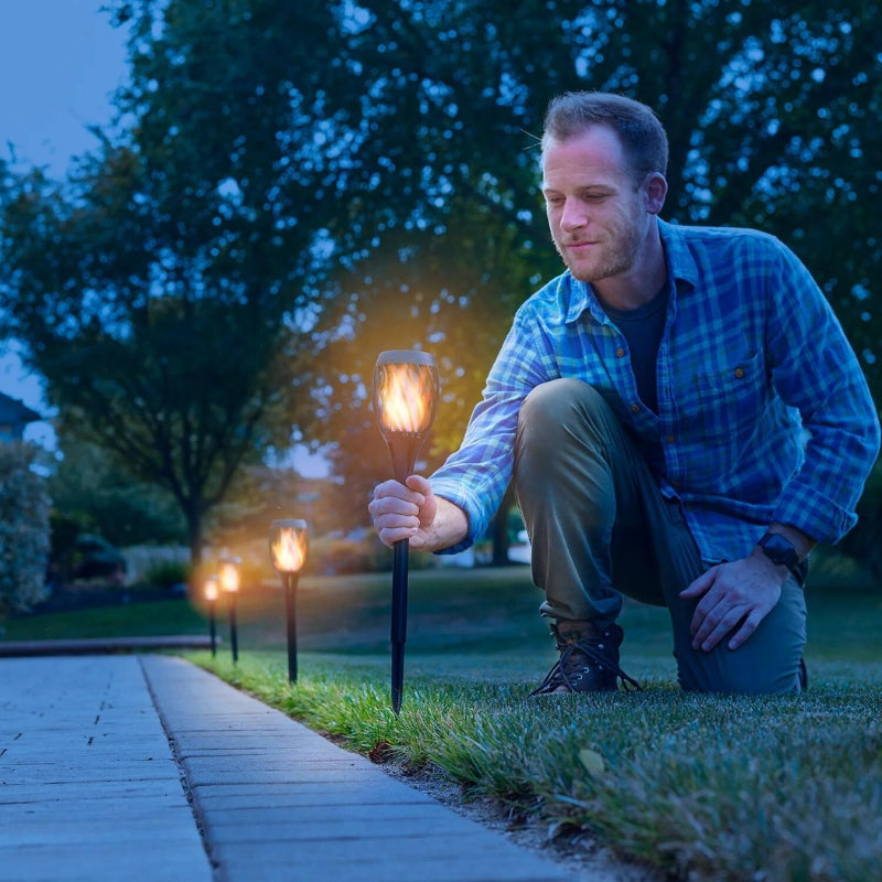 outdoor equipment : GroenLeven - Solar Tuinfakkel Draadloos Iedere Avond Tuinverlichting in van Pantino