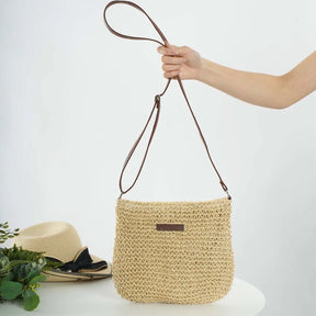 bags : Schoudertas Dames Beige - Casual Stro Gebreide met Interne Ritszak in van Pantino